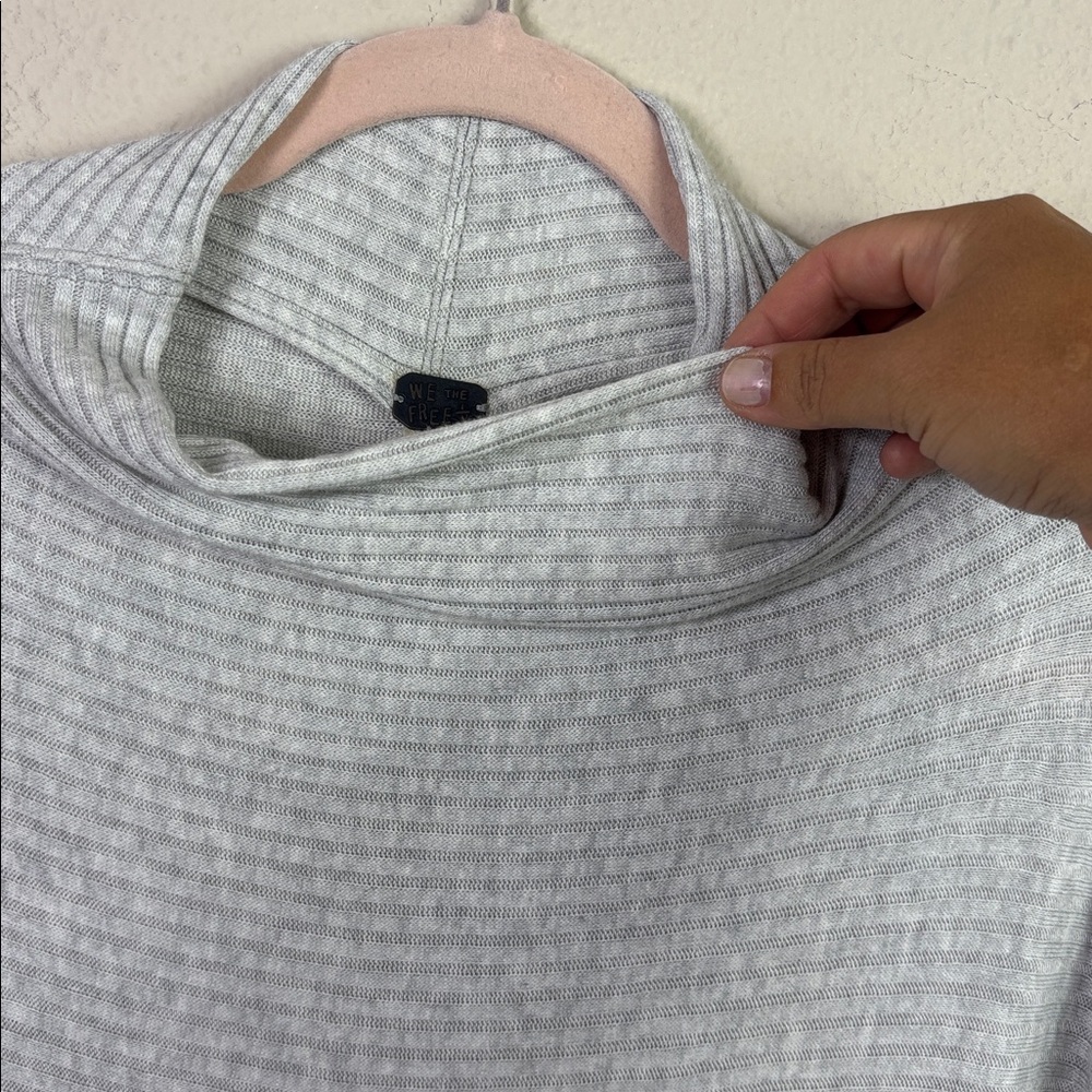 We The Free Split Back Long Sleeve Cowl Neck Ribbed Pullover Sweater Grey sz M - Picture 6 of 10